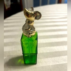 Vintage 1978 Peek-A-Mouse Avon Green Glass Perfume Bottle w/ Silver Mouse Lid